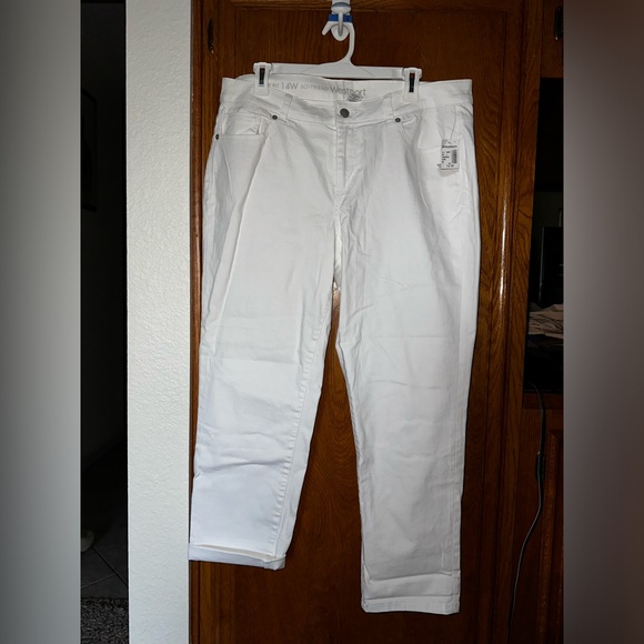 Dressbarn Westport Signature Fit White 14W Boyfriend Jeans - Picture 3 of 8